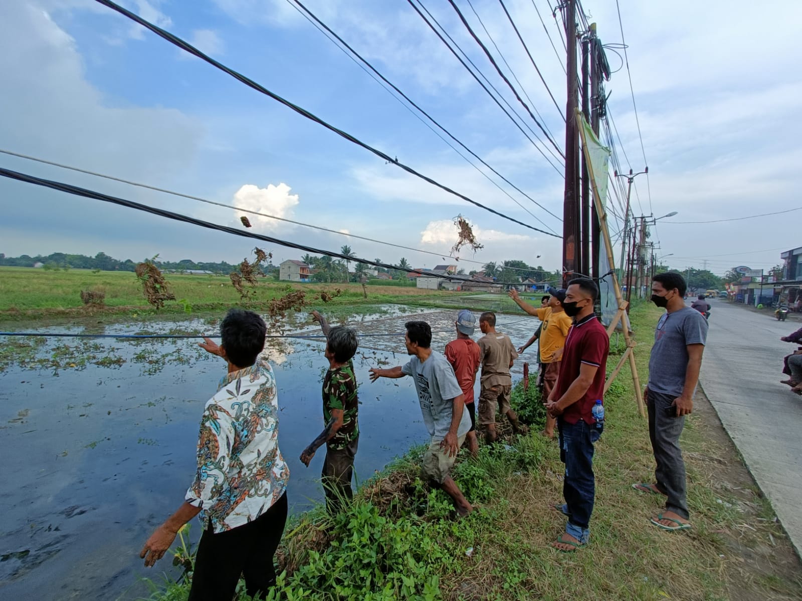 Warga Desa Kaliasin, Tolak Pembangunan Gedung SMAN 30 Kab.Tangerang;"Itu Lahan Pertanian Produktif".