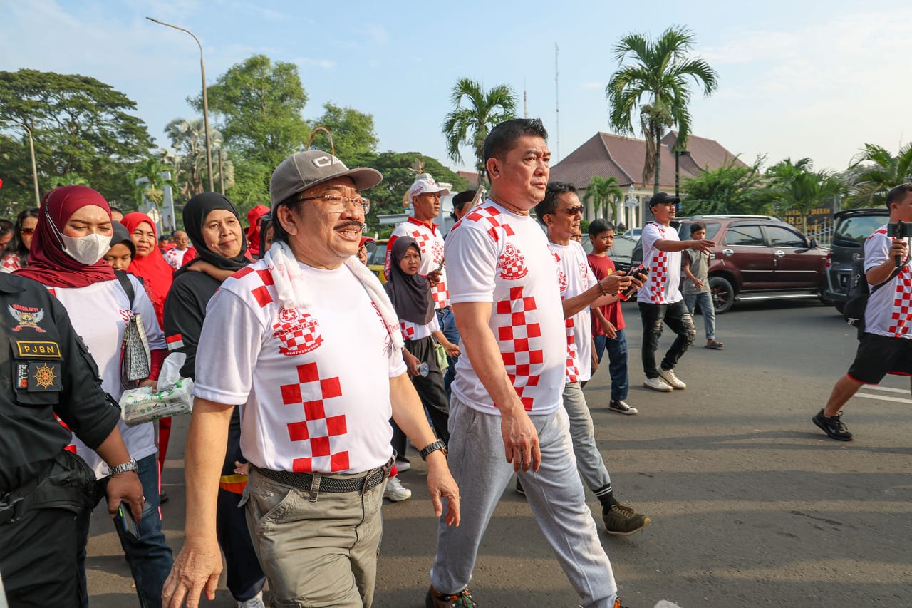 Apresiasi Kegiatan Jalan Sehat, Pemprov Banten Ajak Giatkan Masyarakat Sehat dan Bahagia