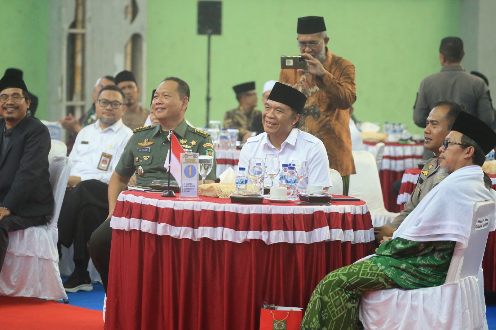 Penjabat Gubernur Banten Al Muktabar Ajak Semua Elemen Masyarakat Bersatu
