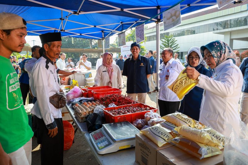 Plh Sekda Virgojanti Buka Bazar UMKM DJPb Provinsi Banten