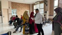 Jum'at Berkah; Samsat Balaraja Sediakan Kopi, Snack Gratis Untuk Wajib Pajak dan Santuni Anak Yatim