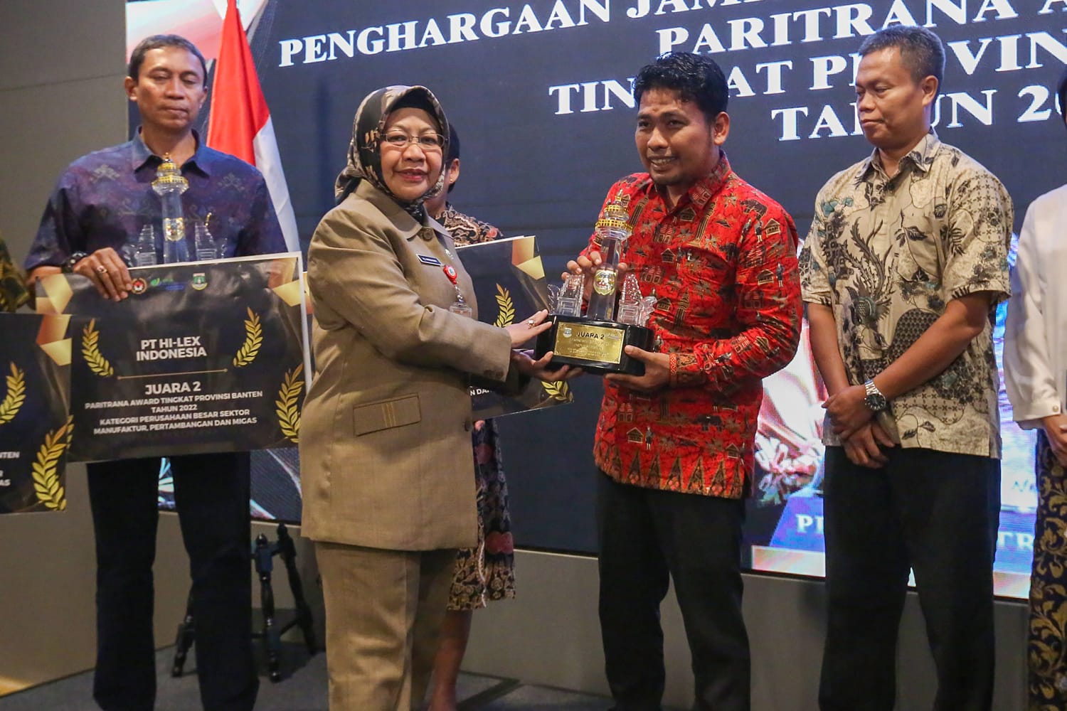 Pemprov Banten Berikan Anugerah Paritrana Award 2022 Kepada Perusahaan