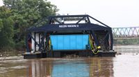 DLHK Bangun Sarana Pendukung Kapal Pembersih Sampah Neon Moon II