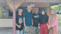 Iwan Fals, Penyanyi Legendaris Singgah dan Menikmati Indahnya Bukit Sodong Banten Selatan