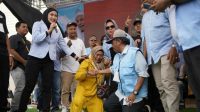 Kuswariyah Beruraian Airmata Terima Hadiah Satu Unit Rumah dari Nderek Guru