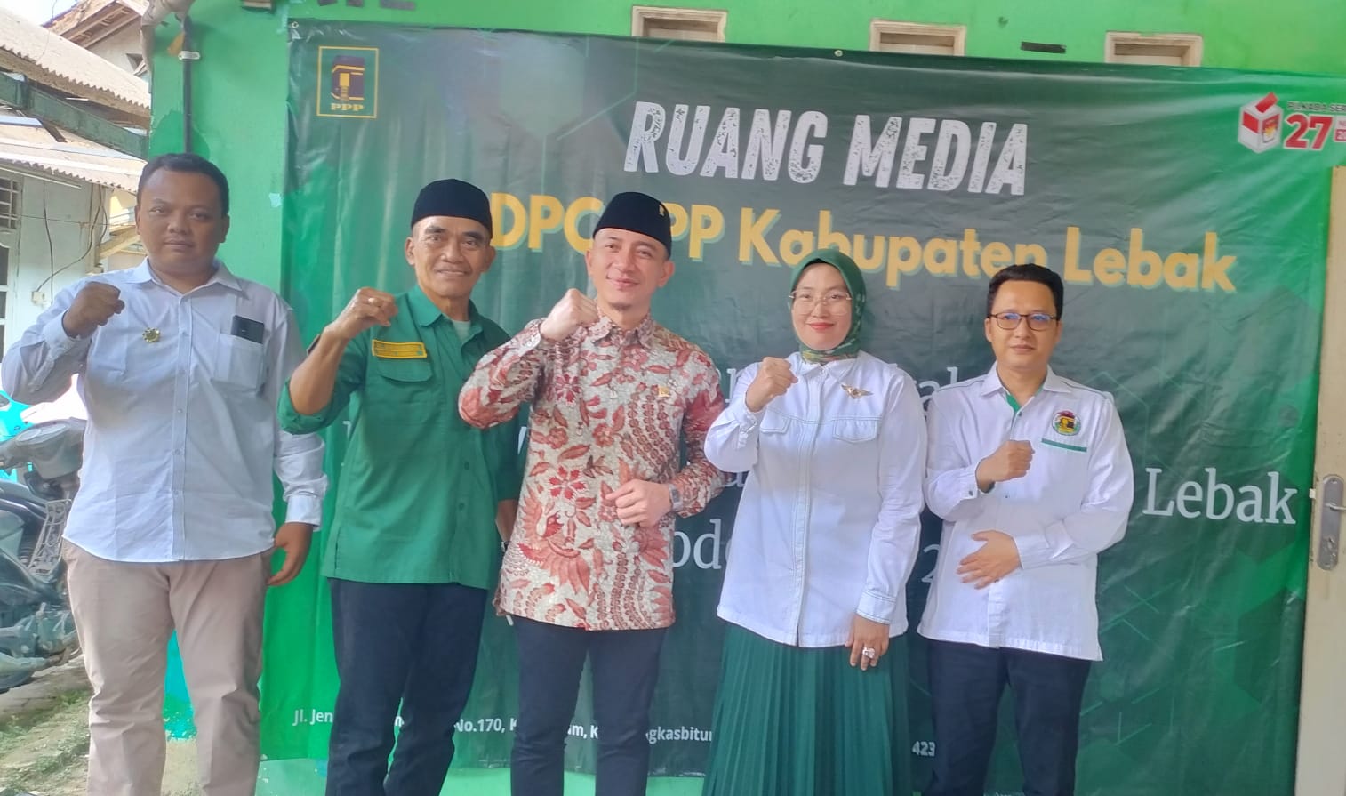 Bakal Calon Bupati Lebak Hasbi Jayabaya Kembalikan Formulir Pendaftaran ke DPC PPP