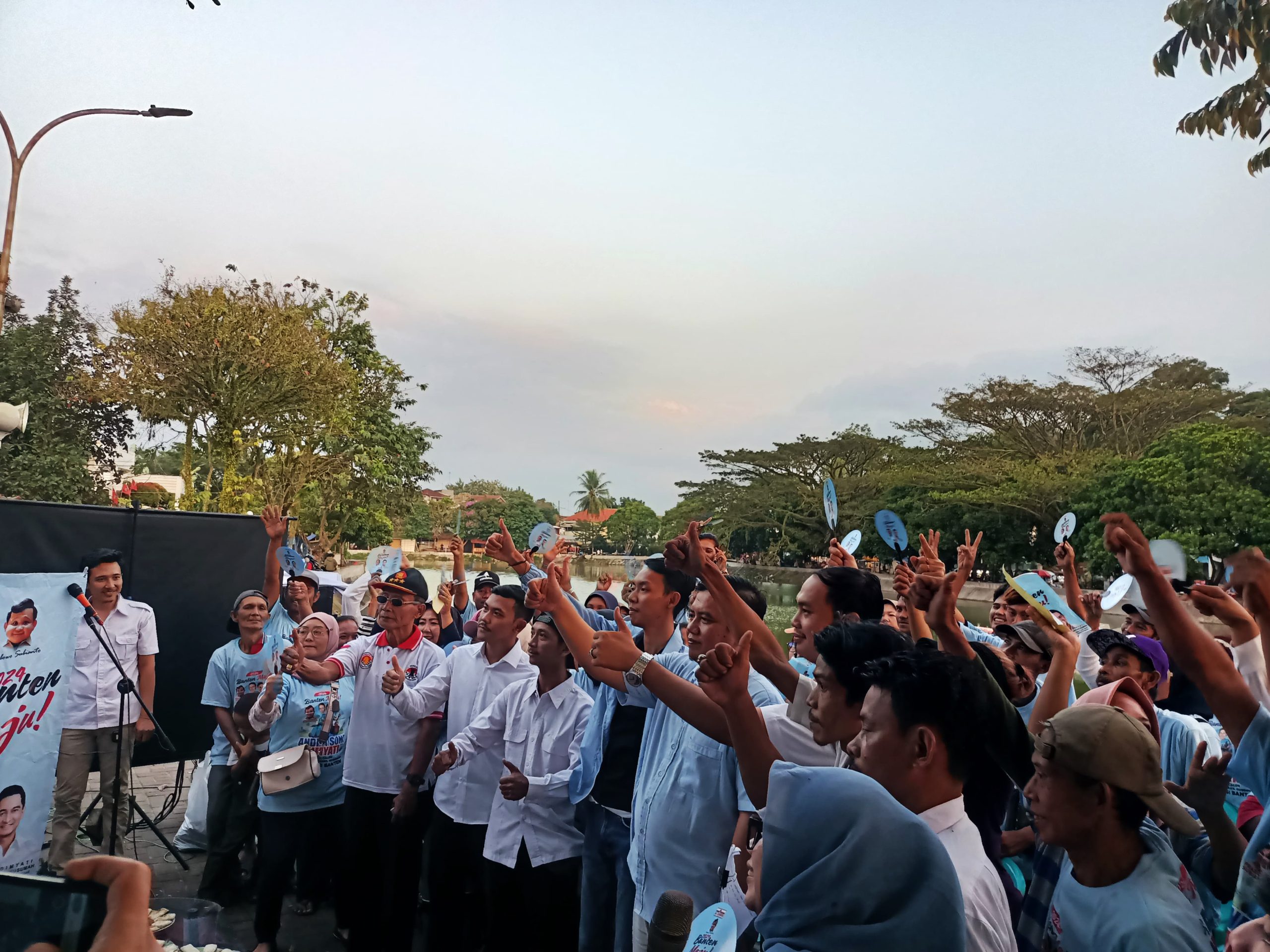 KUMBARA Deklarasi Dukung Bacalaongub Banten Andra Soni-Dimyati