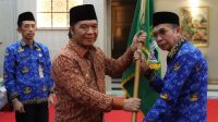 Pj Gubernur Banten Al Muktabar Lepas ASN Kafilah MTQ Nasional ke-VII Korpri di Palangkaraya