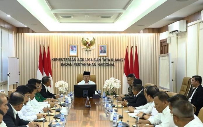 Menteri ATR/BPN Nusron Wahid Lantik 15 Kakanwil, Tekankan Pentingnya Sinergi dan Manajemen Risiko