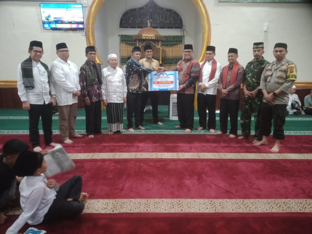 Sekretaris Daerah Tanah Datar Pimpin TSR Xll sambangi Mesjid Makmur Nagari Simabur