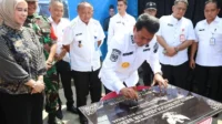 Bupati Tangerang Resmikan Instalasi Pengolahan Air Bersih di Desa Gembong