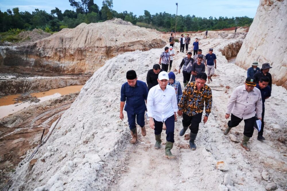 Wagub Banten Dimyati Natakusumah Tinjau Tambang Pasir di Jawilan Usai Terima Aduan Warga
