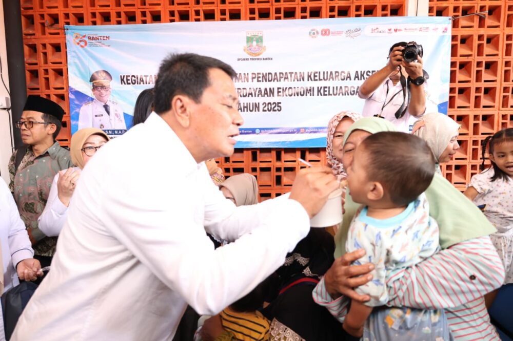 Bupati Tangerang Maesyal Rasyid Salurkan Bantuan Keluarga Berisiko Stunting dan Perkuat Program DASHAT