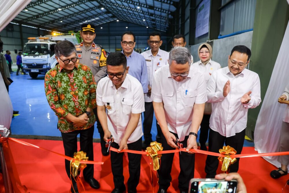 Banten Hasilkan 8.126 Ton Sampah per Hari, Gubernur Andra Soni Dorong Pengelolaan Modern