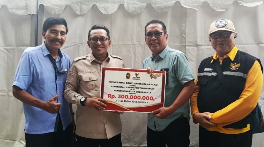 BAZNAS Yogyakarta Salurkan Bantuan Rp300 Juta untuk Korban Bencana di Tanah Datar