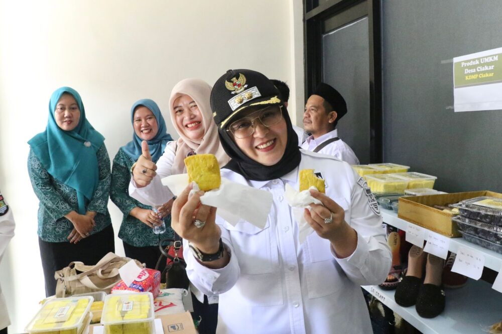 Wabup Intan Ajak Warga Panongan Jadi Anggota Koperasi Merah Putih Desa Ciakar