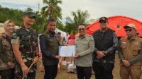 Kabupaten Kampar Salurkan Bantuan Rp40 Juta untuk Korban Banjir Bandang di Tanah Datar