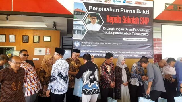 MKKS SMP Lebak Gelar Pelepasan Purna Bakti 10 Kepala Sekolah Tahun 2025