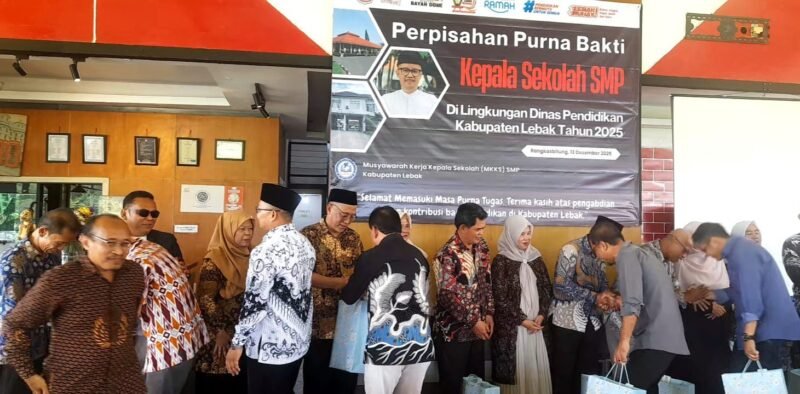 MKKS SMP Lebak Gelar Pelepasan Purna Bakti 10 Kepala Sekolah Tahun 2025