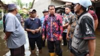 Bupati Tangerang Maesyal Rasyid Salurkan Bantuan dan Tinjau Banjir di Pakuhaji