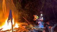 Polres Tanah Datar Tertibkan Aktivitas PETI di Simawang, Pondok Liar Dibakar