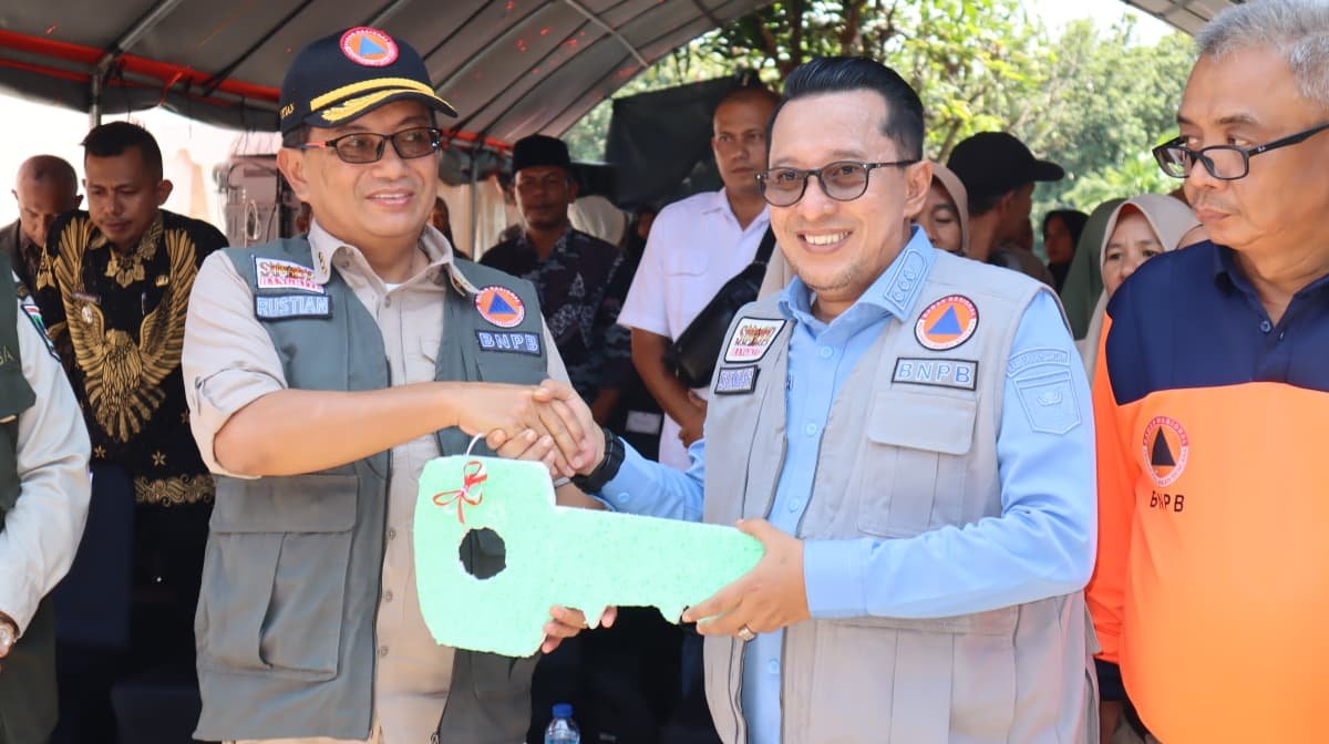 BNPB Resmikan 66 Huntara bagi Warga Terdampak Bencana di Tanah Datar