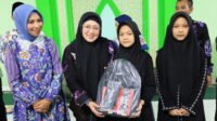 Wabup Tangerang Intan Nurul Hikmah dan Istri Menteri ESDM Silaturahmi ke Ponpes Al Ikhlas Assalam Wabup Tangerang Intan Nurul Hikmah dan Istri Menteri ESDM Silaturahmi ke Ponpes Al Ikhlas Assalam