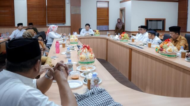 Wagub Banten Dimyati Natakusumah, Tinjau Samsat Cilegon Tekankan Optimalisasi Pelayanan