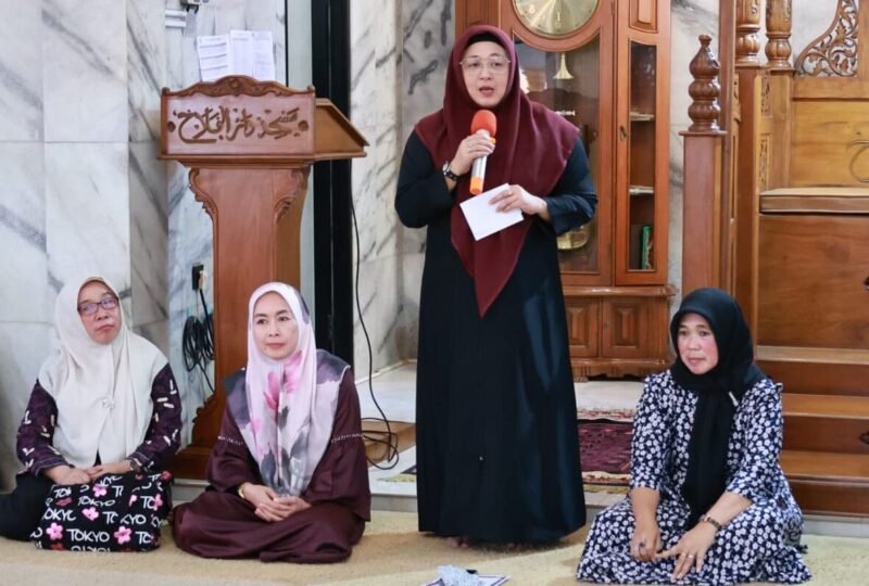 Safari Ramadan: Wabup Tangerang Intan Nurul Hikmah Ajak Warga Jaga Keasrian Kerukunan Umat