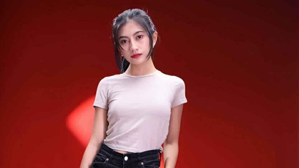 Zeya Prillian Adriaensen Siap Cetak Jejak Emas di Industri Film Tanah Air