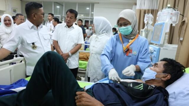 Bupati Tangerang Dampingi Gubernur Banten Tinjau RSUD, Pastikan Layanan Optimal Saat Idulfitri