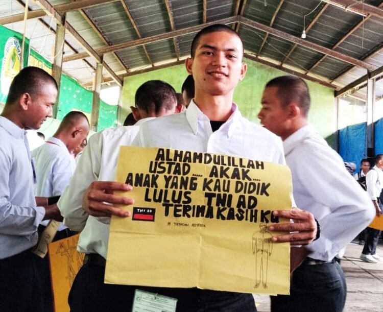 Kisah Haru Habib Habsy, Anak Asuh Yayasan Asyifa Kumango Lulus TNI AD