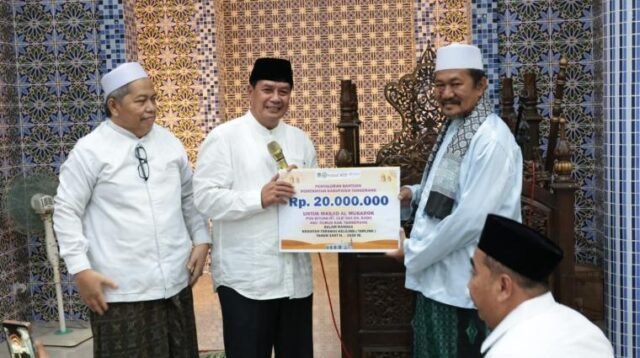 Bupati Tangerang Maesyal Rasyid Gelar Tarawih Keliling di Masjid Jami Al-Mubarok