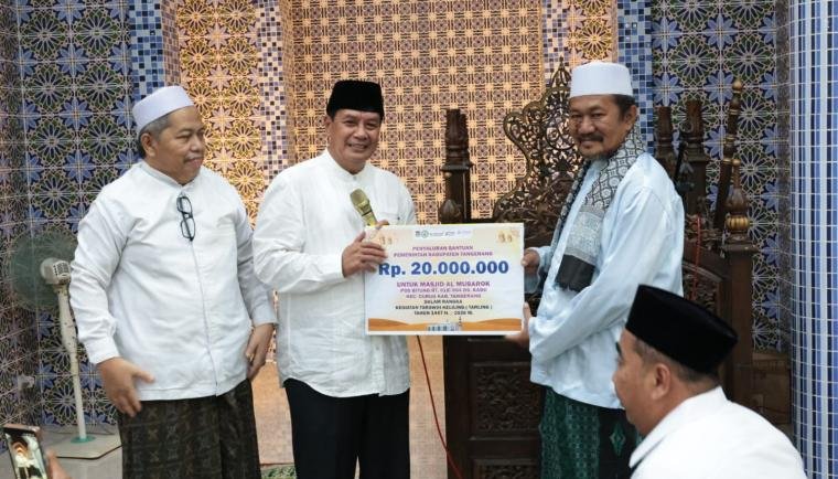 Bupati Tangerang Maesyal Rasyid Gelar Tarawih Keliling di Masjid Jami Al-Mubarok