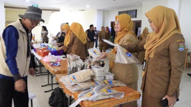 Dinas Perikanan Kabupaten Tangerang Gelar Bazar Olahan Ikan
