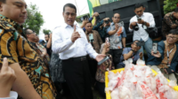 Stok Beras Tembus 6 Juta Ton, Mentan Amran Pastikan Kebutuhan Pokok Aman Jelang Idulfitri 2026
