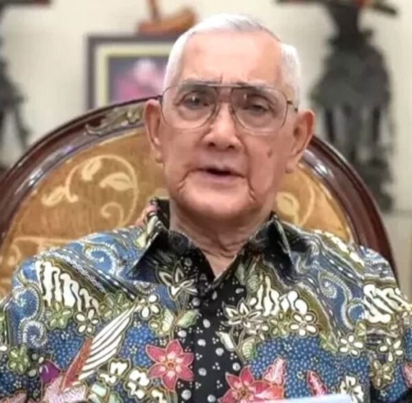 Wapres ke-6 RI Try Sutrisno Wafat di Usia 90 Tahun, Dimakamkan Secara Militer