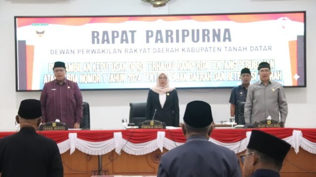 DPRD Tanah Datar Setujui Ranperda Pajak dan Retribusi Daerah Menjadi Perda