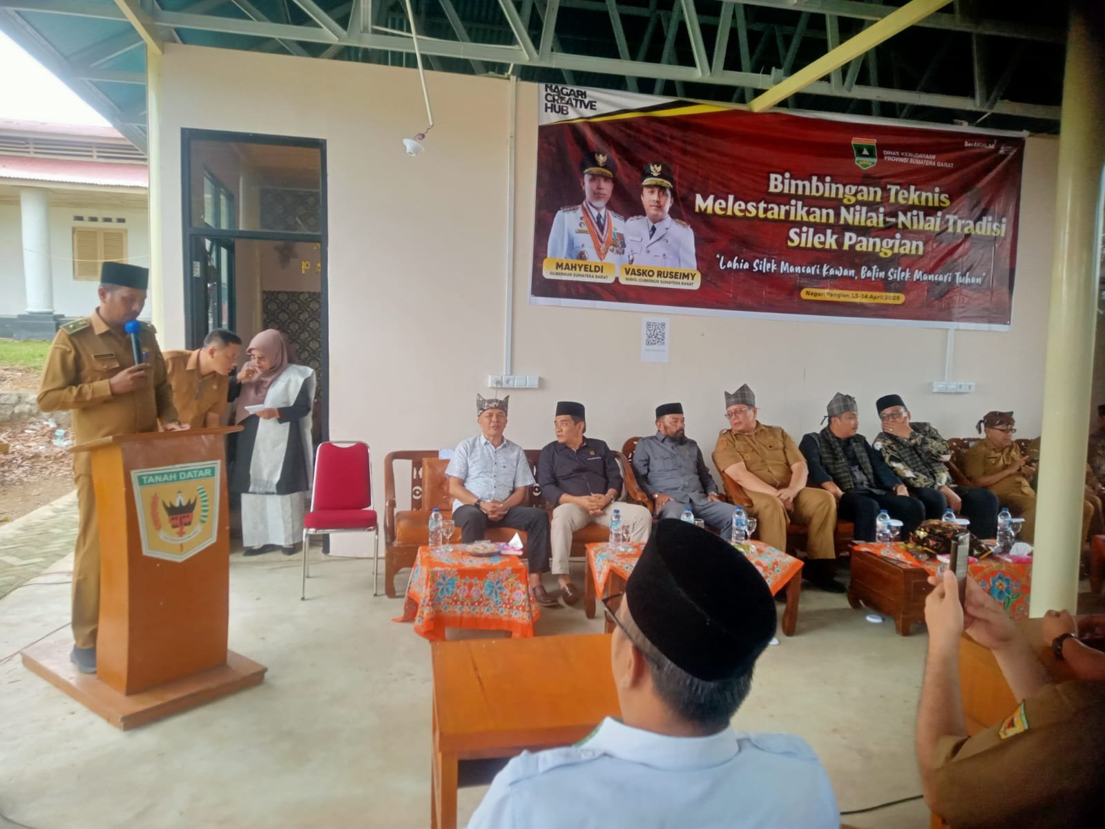 Wagub Sumbar Buka Bimtek Silek Pangian: Dorong Tradisi Jadi Kekuatan Ekonomi Digital