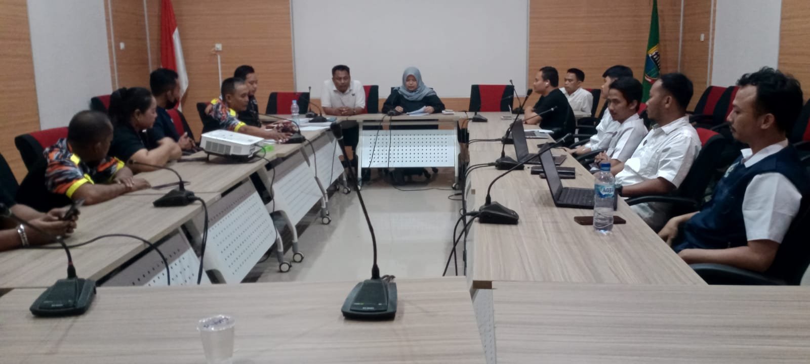 RDP DPRD Lebak dan LSM GMBI bahas Program Makan Bergizi Gratis 2026.