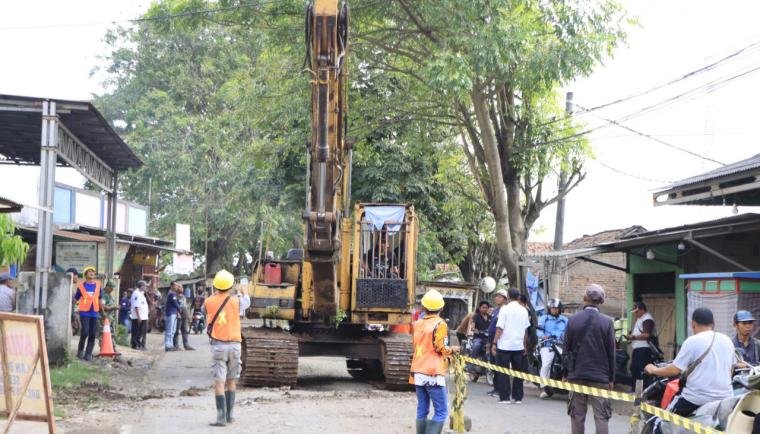 Bupati Tangerang Maesyal Rasyid, Tinjau Pembangunan Jalan di Pakuhaji dan Sukadiri
