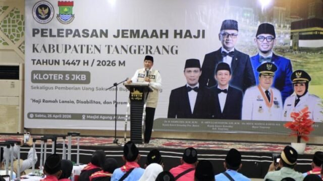 Bupati Tangerang Maesyal Rasyid, Lepas 393 Jamaah Haji Kloter Pertama