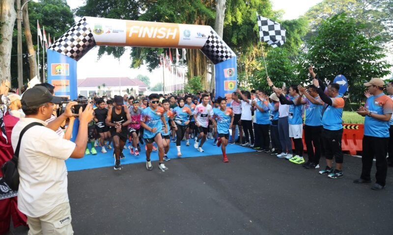 Geliat Sport Tourism Menguat, Ratusan Pelari Ramaikan Road to Banten Marathon di Serang