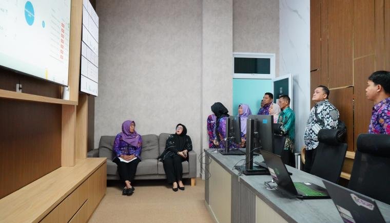 Wabup Tangerang Intan Nurul Hikmah, Tinjau Diskominfo Pastikan Keamanan Data dan Layanan Command Center 112