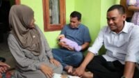 Bupati Tangerang Kunjungi Bayi Bernama Moch. Maesyal Rasyid di Sepatan, Penuhi Janji kepada Keluarga Bupati Tangerang Kunjungi Bayi Bernama Moch. Maesyal Rasyid di Sepatan, Penuhi Janji kepada Keluarga
