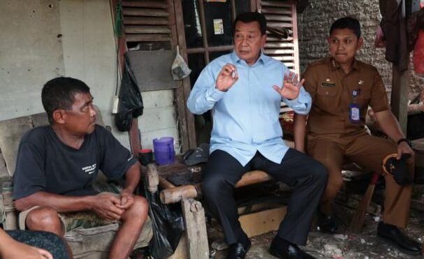 Bupati Tangerang Gerak Cepat Bantu Warga, Rumah Layak Huni untuk Herman Segera Dibangun