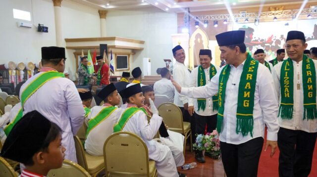 Wagub Banten Dimyati Tekankan Pentingnya Pendidikan Agama bagi Anak di Haflatul Quran Al Izzah