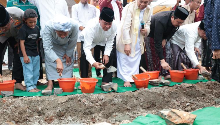 Bupati Tangerang Letakkan Batu Pertama Perluasan Maqbaroh Al-Istiqlaliyyah, Perkuat Wisata Religi dan Ekonomi Warga
