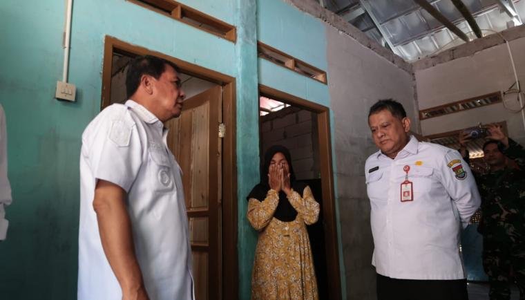 Bupati Tangerang Maesyal Rasyid Tinjau Pelaksanaan RTLH  di Tigaraksa