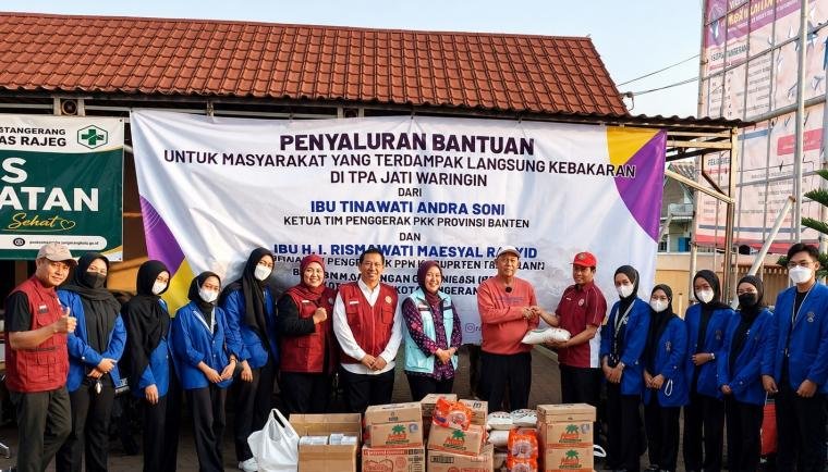 PPNI Kabupaten Tangerang Turunkan 46 Relawan, Bantu Warga Terdampak Asap Kebakaran TPA Jatiwaringin